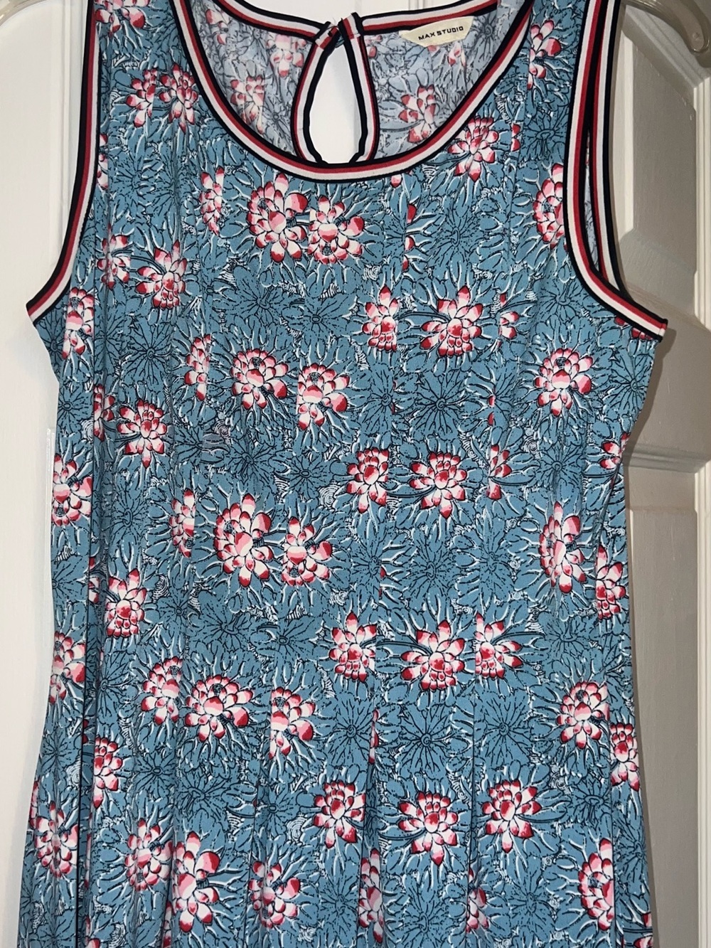 Max Studio Blue Floral Keyhole Tank with Pink Accents